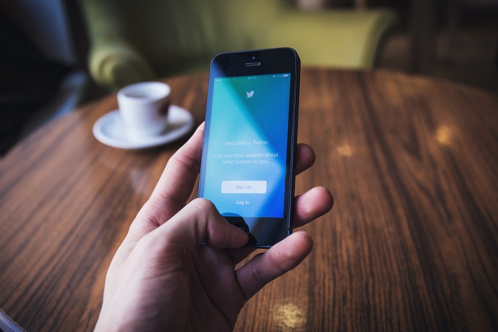 Social Media Strategy: How to Use Twitter